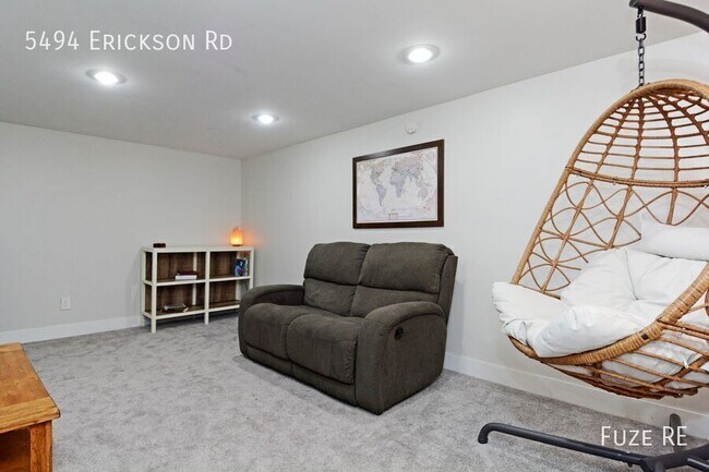 Foto del edificio - 5494 Erickson Rd