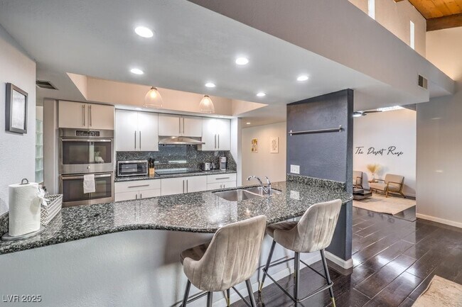 Foto del edificio - 2070 Irwin Cir
