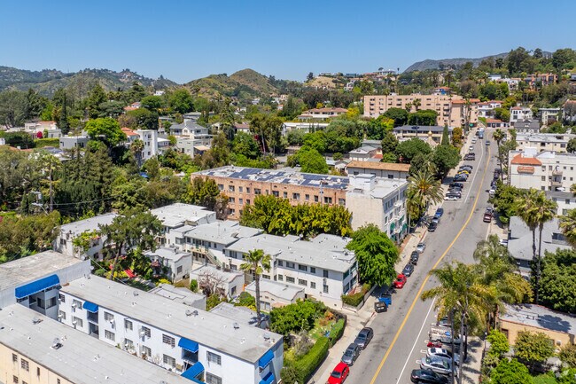 Aerial Context - 2007 Argyle Ave