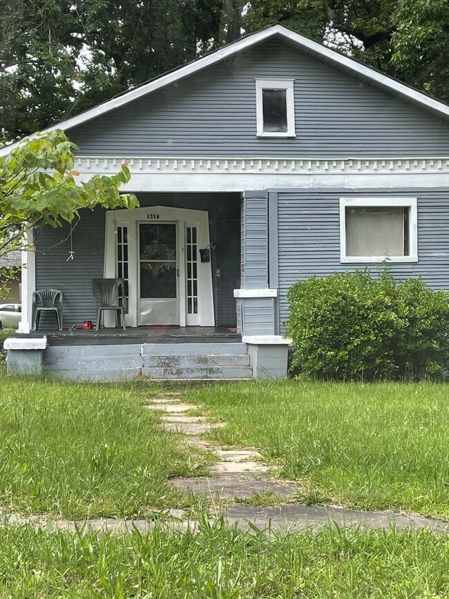 Building Photo - 1316 Wilkinson St