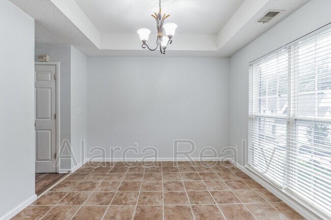 Building Photo - 2523 Thornfield Rd