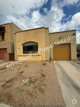 Building Photo - 8754 E Perry Park Cir