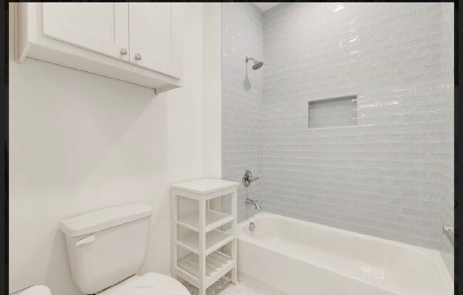 Foto del edificio - 853 Edgefield Rd