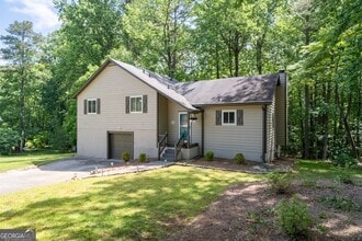 Building Photo - 880 Winfield Ct