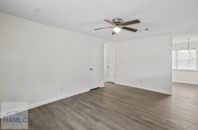 Building Photo - 740 Fleming Rd