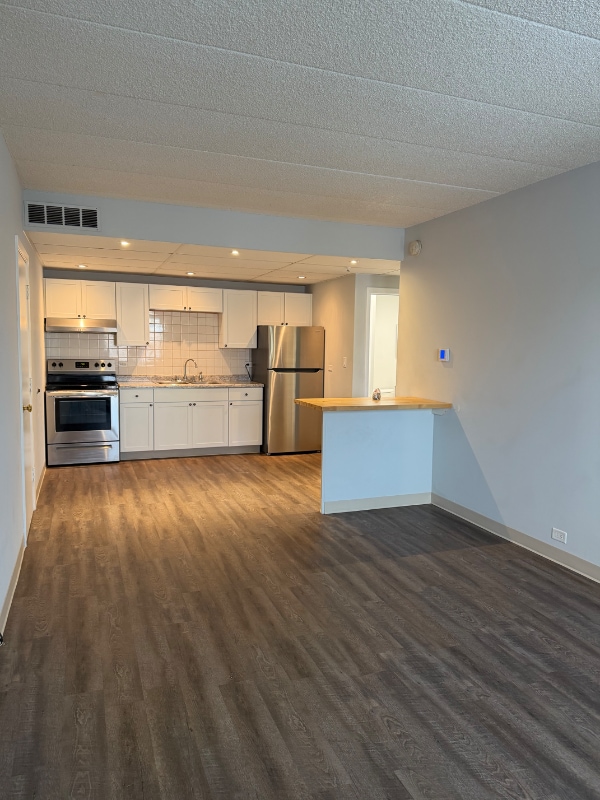 Photo - 29W543 Batavia Rd Apartment