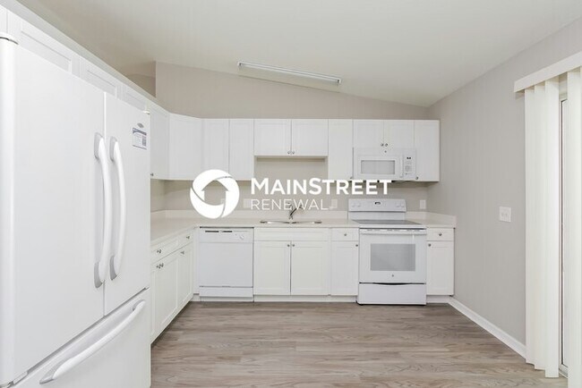 Building Photo - 3 Bedroom Pet-Friendly Home in North Port, FL with Main Street Renewal