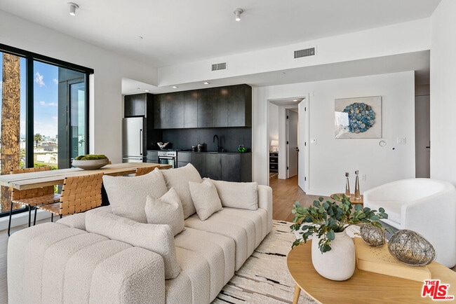 Foto del edificio - 10700 Tabor St