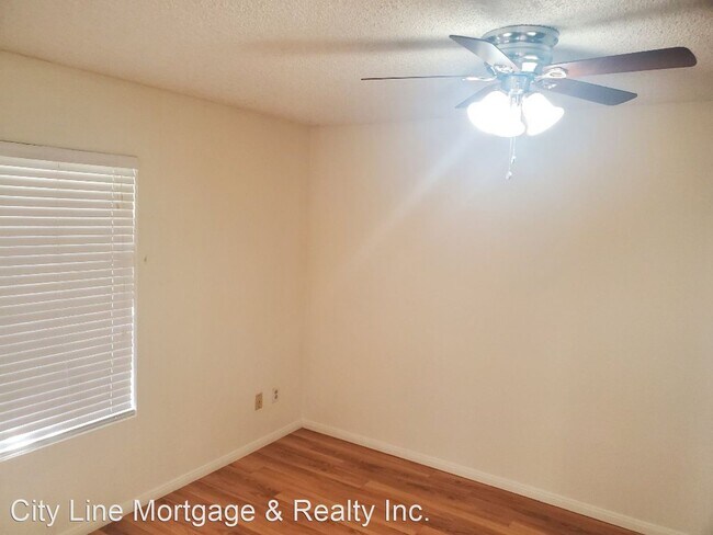 Building Photo - 1 br, 1 bath House - 13006 Wimberly Square #7