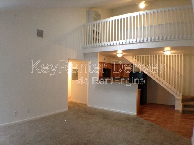Foto del edificio - 8760 Corona St