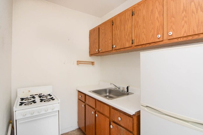 Foto del edificio - 4060 N Kenmore Ave