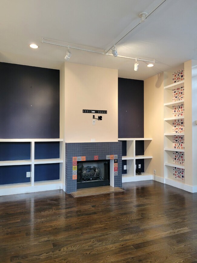 Foto del edificio - Luxury Brownstone in the heart of 12 South
