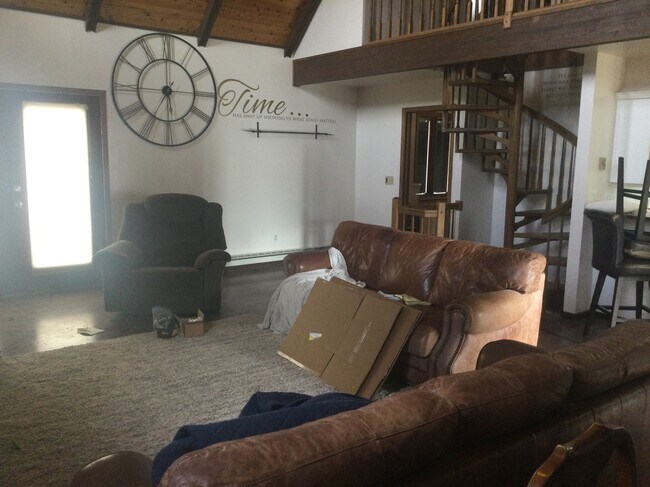 Front room - 500 S 400 E