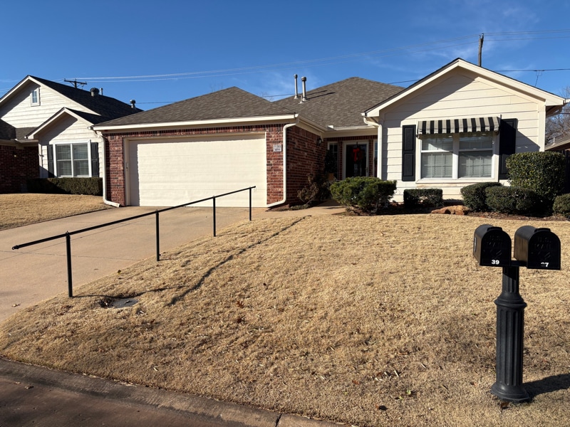 Photo - 2455 Manchester Dr (Oklahoma City, OK)