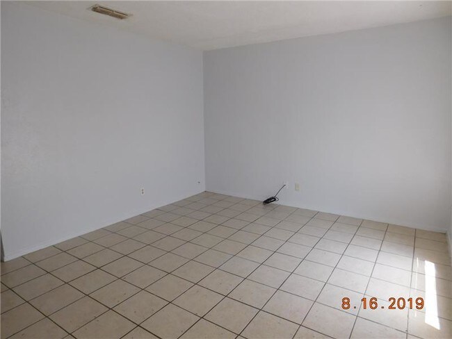 Foto del edificio - 2314 Andover Dr
