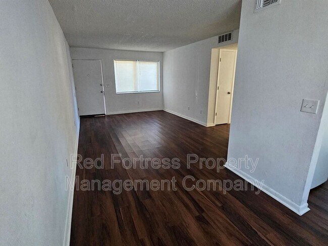 Foto del edificio - 4331 Glenwood Ave