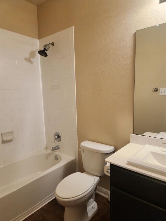 Foto del edificio - 2023 Birkby Ct