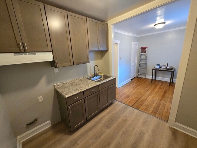 Foto del edificio - 4826 N Avers Ave