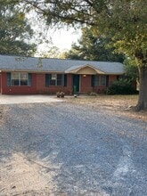 Building Photo - 418 Tarbutton Rd