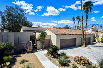 Building Photo - 829 Inverness Dr