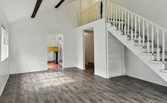 Building Photo - Spacious 3-Bedroom Benson Duplex with Atta...