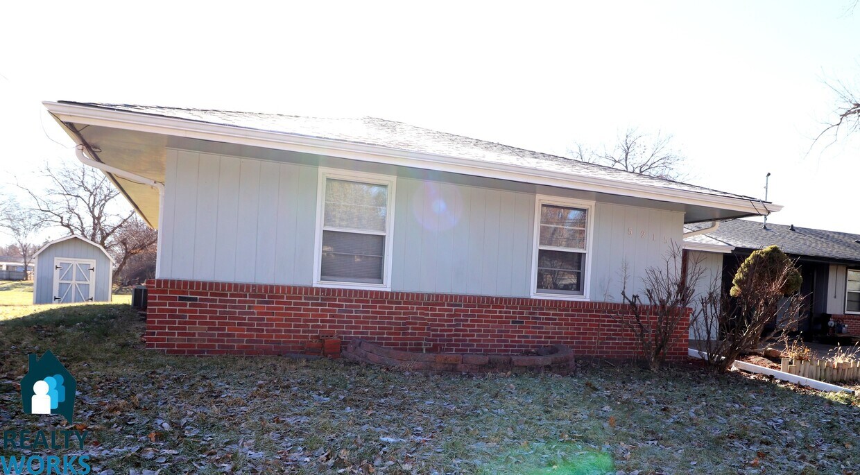 Primary Photo - Lovely 3 bed House!