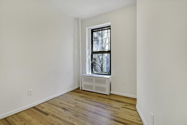 Foto del edificio - 876 Lexington Ave