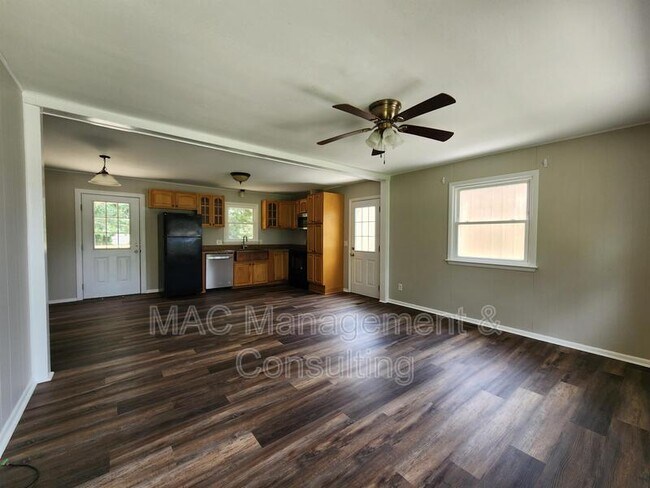 Foto del edificio - 970 Bill Smith Rd