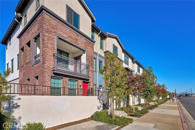 Building Photo - 8883 Orangethorpe Ave