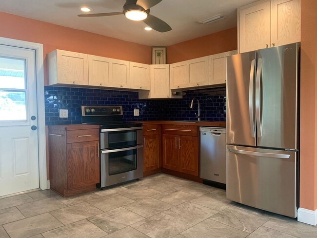 Foto del edificio - Charming Home In Gulfports Marina District