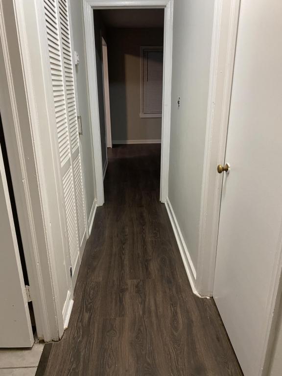 Building Photo - 618 Robinson Dr