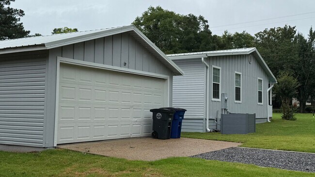Foto del edificio - 656 Fairhope Ave