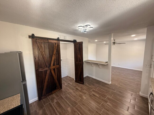 Building Photo - 119 Sea Parc St