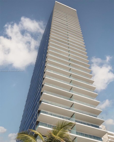 Foto del edificio - 2000 S Ocean Dr