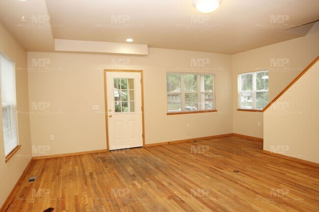 Foto del edificio - 522 S Whitcomb St