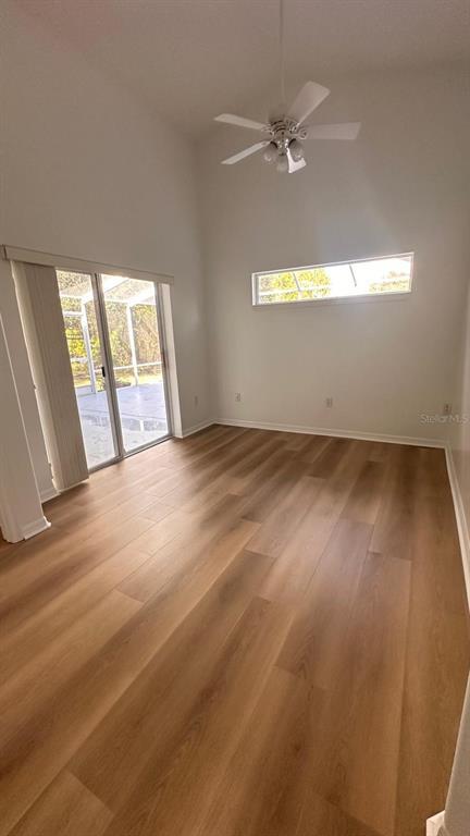 Foto del edificio - 5138 Mayfair Park Ct