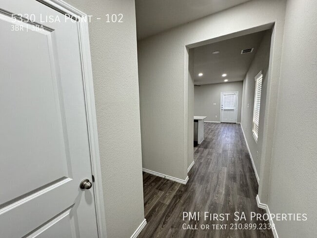 Building Photo - 5330 Lisa Pt