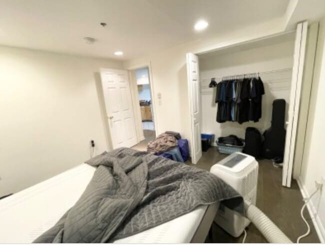 Building Photo - 115 Jersey St