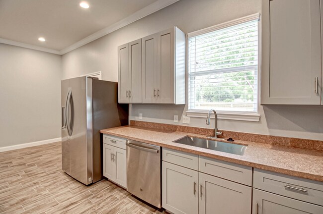 Building Photo - 2128 Abiding Grace Cir