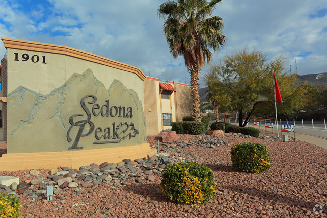 Building Photo - Sedona Peak