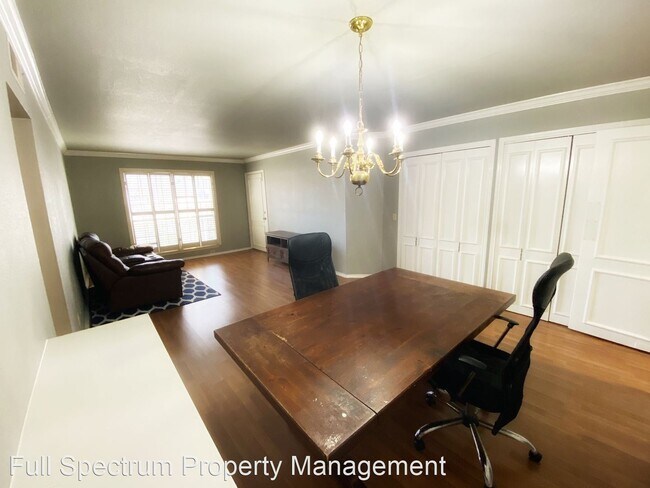Foto del edificio - 2 br, 1.5 bath House - 7815 Broadway #103A