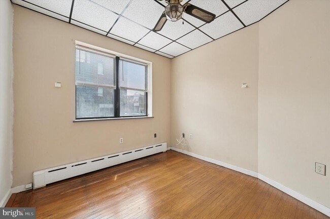 Building Photo - 1639 Wolf St