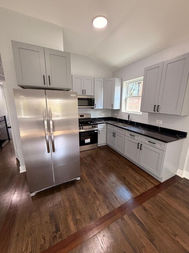 Building Photo - 2906 W Flournoy St
