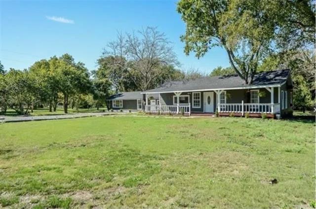 Primary Photo - 441 Country Club Rd