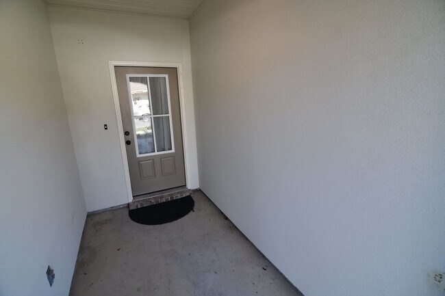 Foto del edificio - Trendy, 3 bedroom, 2 bath home in coveted Kenilworth Crossing Community near LSU