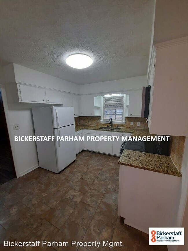 Building Photo - 3 br, 2 bath House - 3604 Vivian Lane