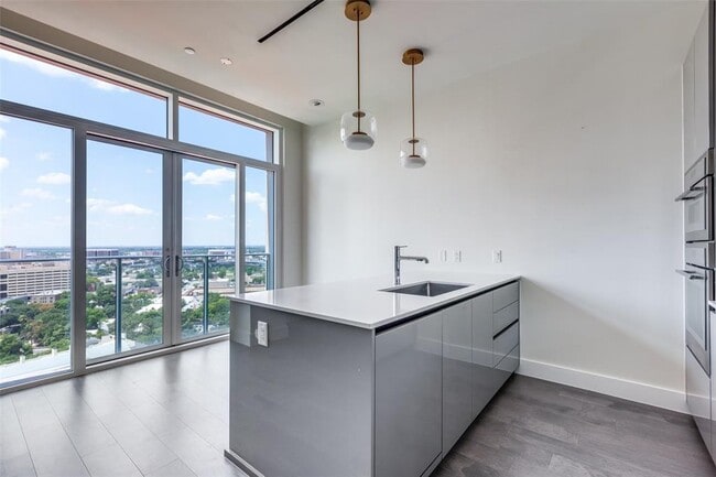 Building Photo - 123 Lexington Ave