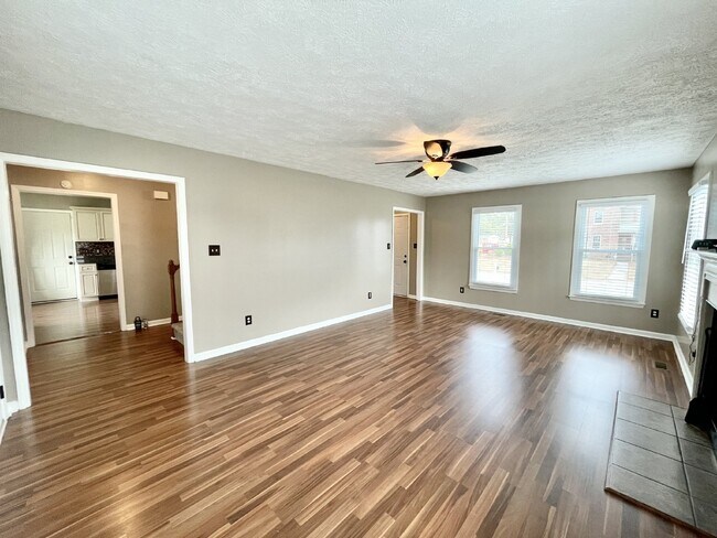 Foto del edificio - 3 Bed, 2 Bath Nest in Hope Mills