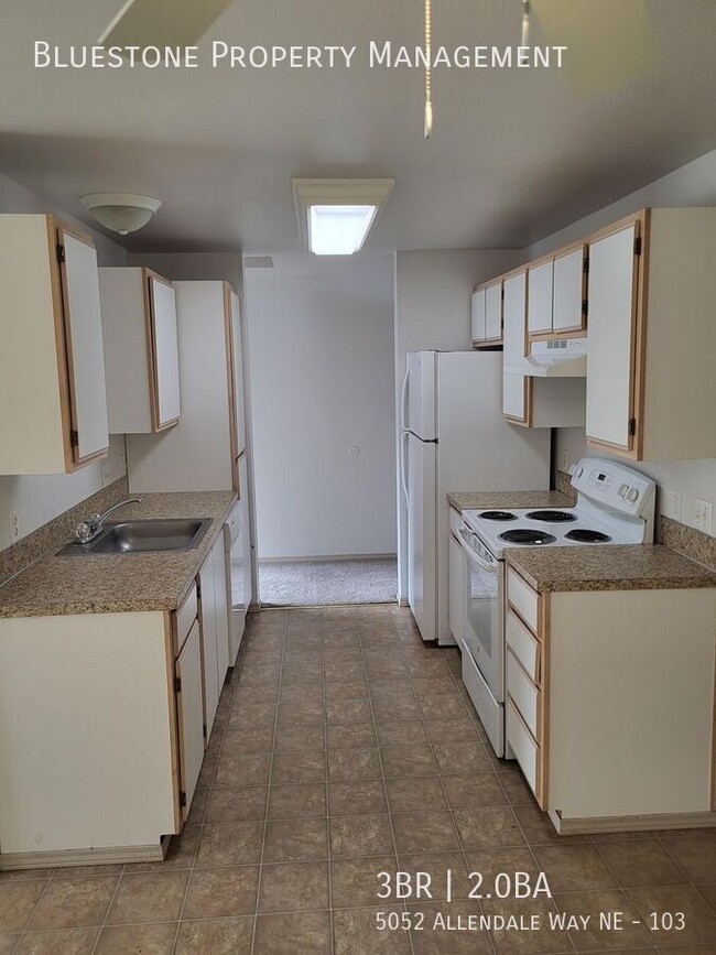 Building Photo - 5052 Allendale Way NE