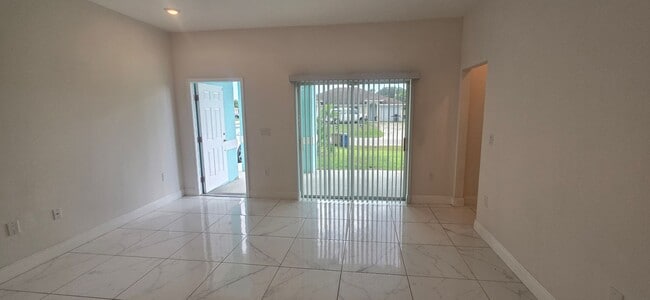 Foto del edificio - 4602 25th St SW